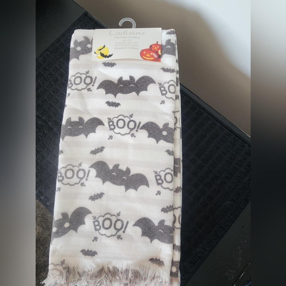 Halloween hand towels